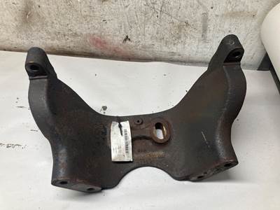 Detroit DD15 Engine Mount for a Freightliner Cascadia