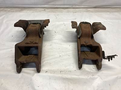 Ford 6.8L V10 Engine Mount for a Ford F650