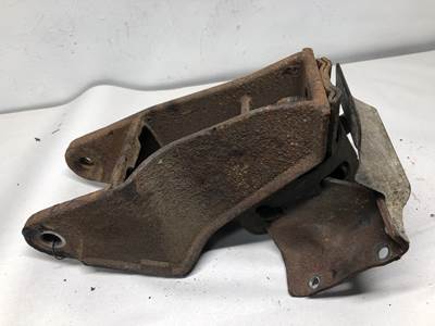 Ford 6.8L V10 Engine Mount for a Ford F650