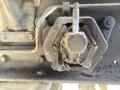 GMC 7.8L DURAMAX Engine Mount for a Chevrolet C4500