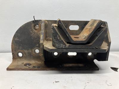 International MaxxForce 13 Engine Mount for a International Prostar