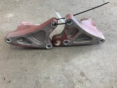 Mack MP7 Engine Mount for a Mack An (AnTHEM)