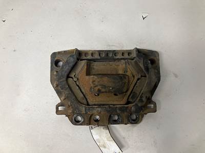 Mercedes-Benz MBE 4000 Engine Mount for a Sterling A9513