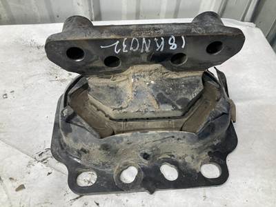 Paccar MX-13 Engine Mount for a Kenworth T680