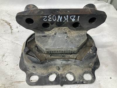 Paccar MX-13 Engine Mount for a Kenworth T680