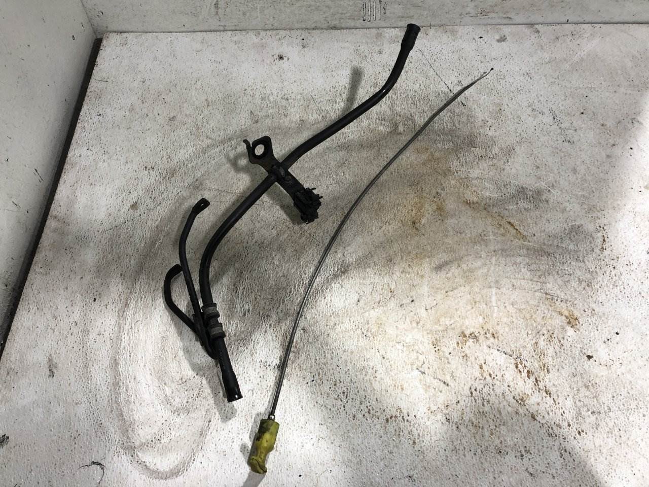 2014 Detroit DD15 Engine Oil Dipstick for a Freightliner Cascadia For