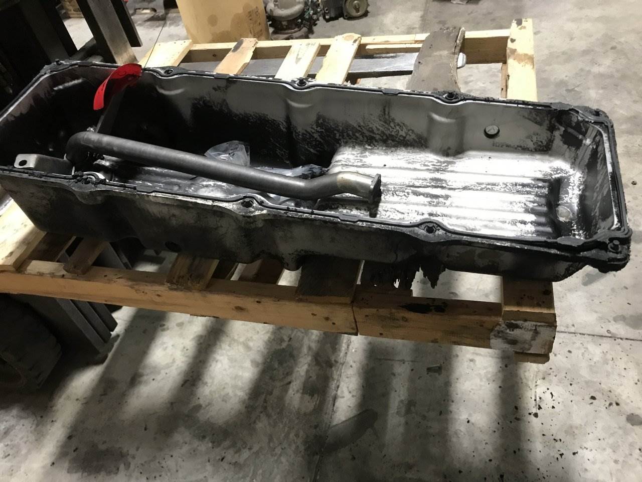 2001 Detroit Series 60 12.7L Engine Oil Pan for a Volvo Wah For Sale Winimac, IN 25378281