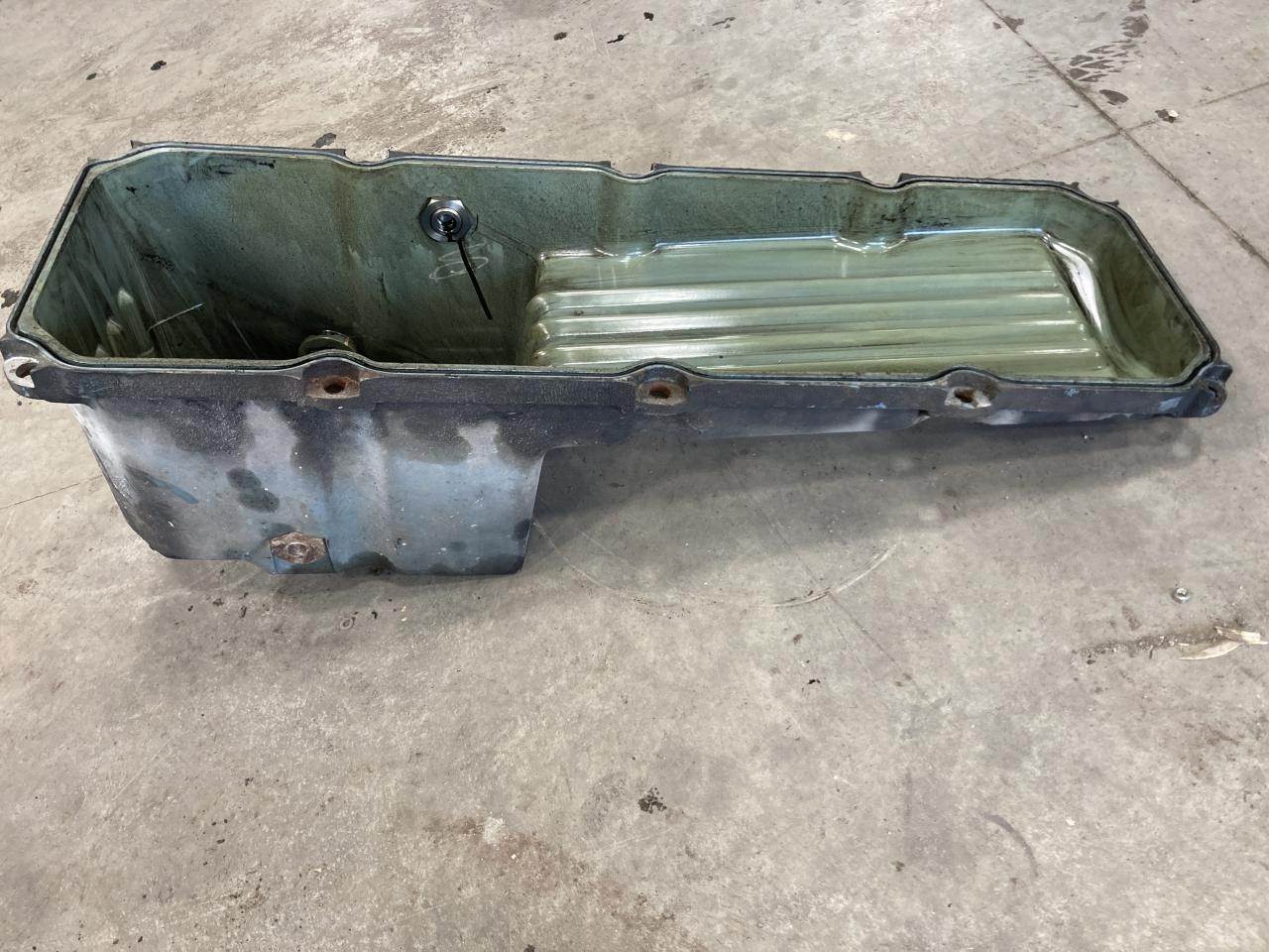 1999 Detroit Series 60 12.7L Engine Oil Pan for a Freightliner C120