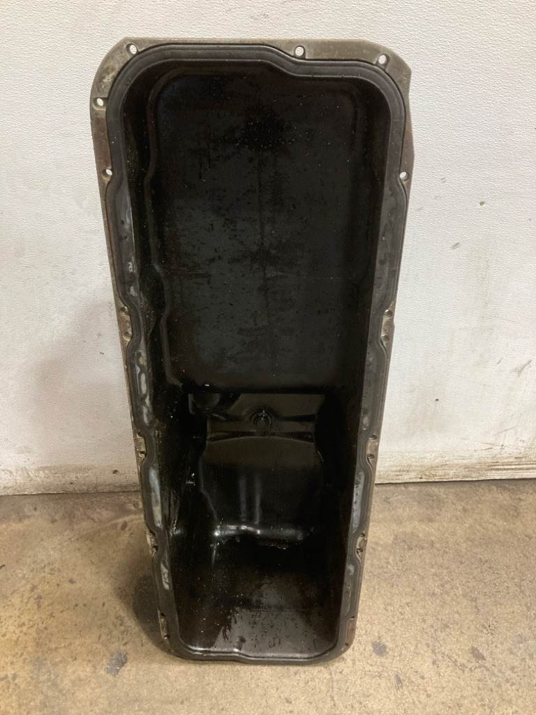 2014 Paccar MX13 Engine Oil Pan for a Kenworth T680 For Sale Des