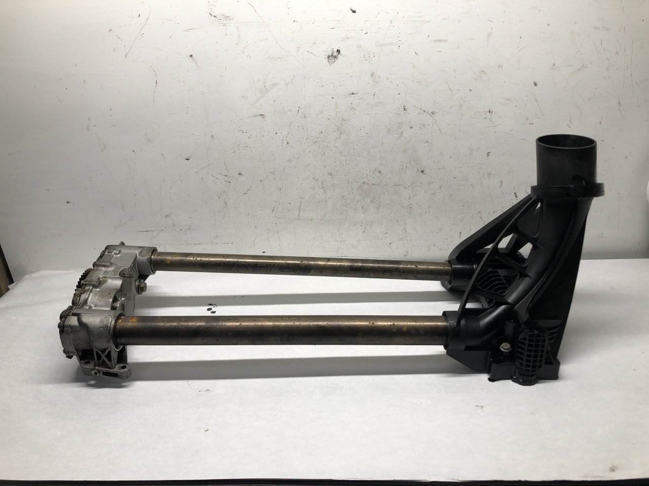 2016 Detroit DD15 Engine Oil Pump for a Freightliner Cascadia For Sale