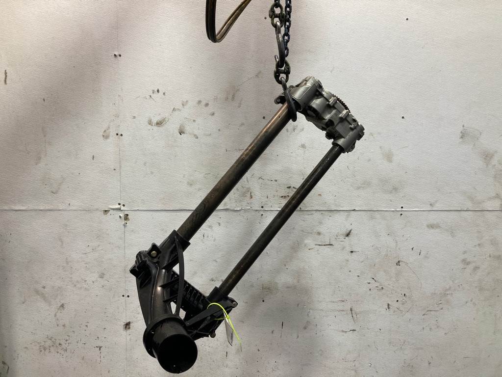 2013 Detroit DD15 Engine Oil Pump for a Freightliner Cascadia For Sale