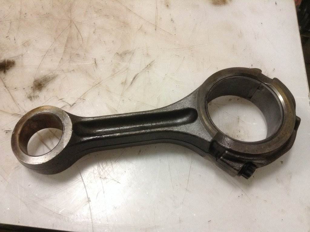 2003 International DT530E Engine Rod For Sale Sioux Falls, SD 24390311