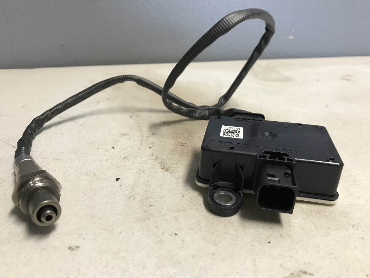 Detroit DD13 Engine Sensor For Sale Winimac, IN A0111531328