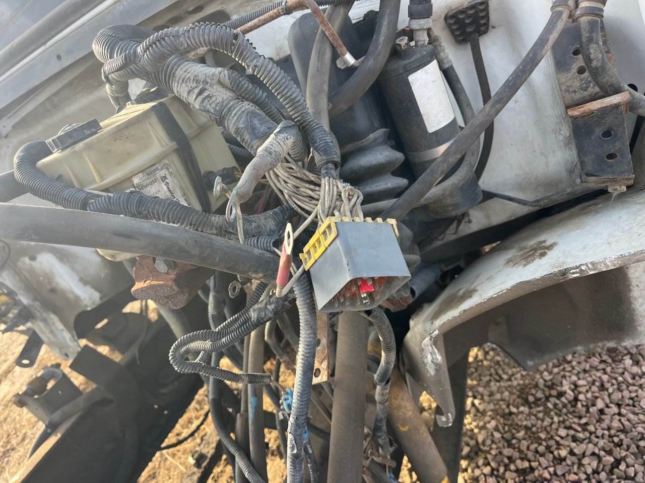 1998 Caterpillar 3126 Engine Wiring Harness for a Freightliner FL70 For Sale Sioux Falls, SD
