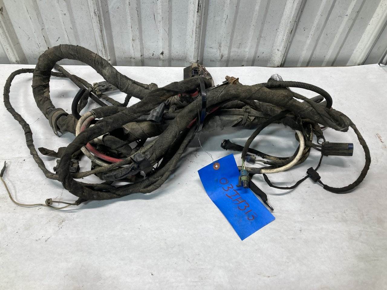 2003 International DT530E Engine Wiring Harness for a International