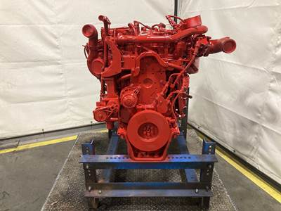 Cummins B6.7 Engine for a Mack MD6