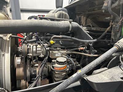 Cummins N14 CELECT PLUS Engine for a Volvo VNL