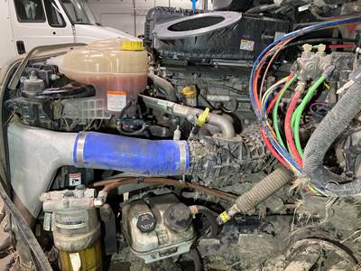 Detroit DD13 Engine for a Freightliner Cascadia