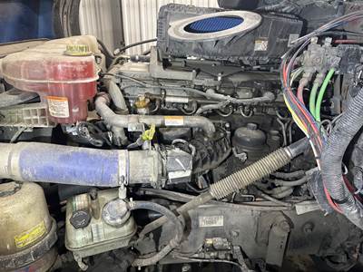 Detroit DD13 Engine for a Freightliner Cascadia