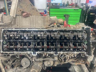 Detroit DD13 Engine for a Freightliner Cascadia