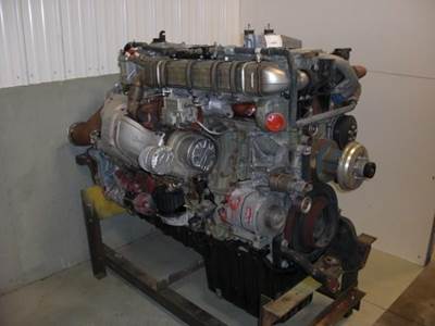 Detroit DD15 Engine