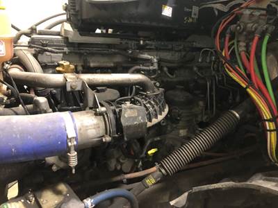 Detroit DD15 Engine for a Freightliner Cascadia