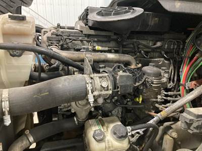 Detroit DD15 Engine for a Freightliner Cascadia