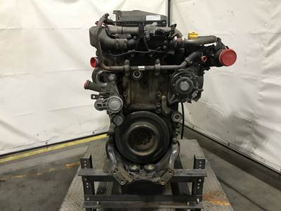 Detroit DD15 Engine for a Freightliner Cascadia