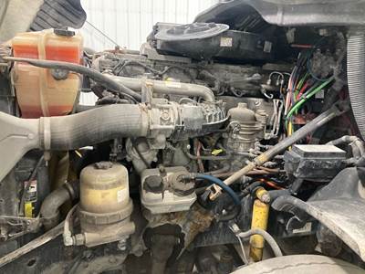 Detroit DD15 Engine for a Freightliner Cascadia