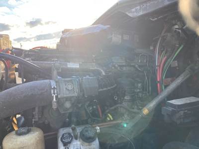 Detroit DD15 Engine for a Freightliner Cascadia