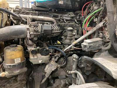 Detroit DD15 Engine for a Freightliner Cascadia