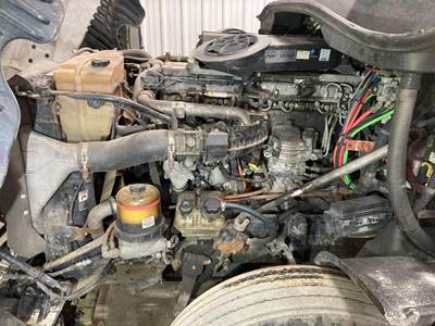Detroit DD15 Engine for a Freightliner Cascadia