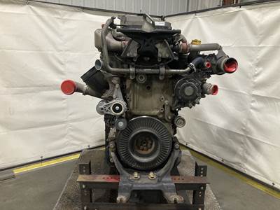 Detroit DD15 Engine for a Freightliner Cascadia
