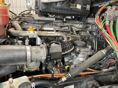 Detroit DD15 Engine for a Freightliner Cascadia