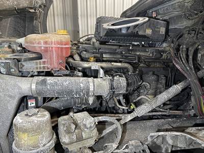 Detroit DD15 Engine for a Freightliner Cascadia