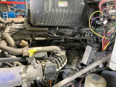Detroit DD15 Engine for a Freightliner 122SD