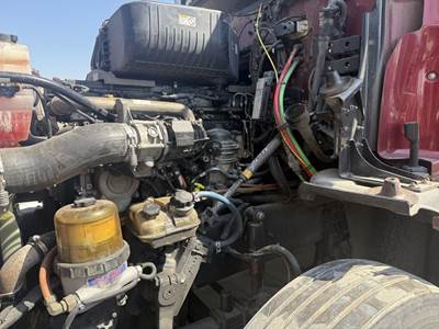 Detroit DD15 Engine for a Western Star 5700