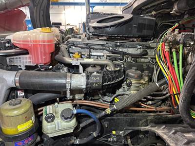 Detroit DD15 Engine for a Freightliner Cascadia