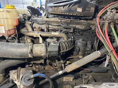 Detroit DD15 Engine for a Freightliner Cascadia