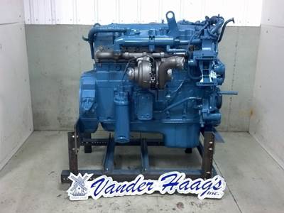 International DT466 Engine