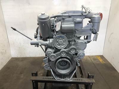 Mercedes-Benz MBE 4000 Engine for a Freightliner Columbia 120