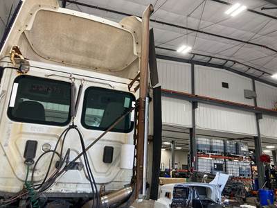 Freightliner Cascadia Exhaust Assembly