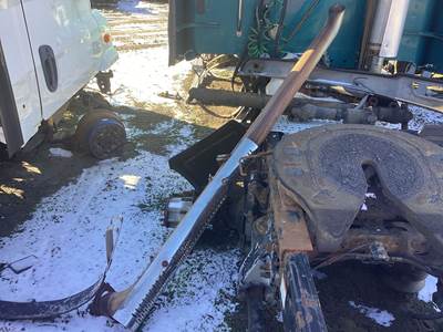 Freightliner Cascadia Exhaust Assembly