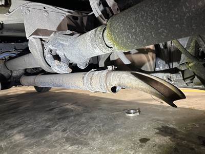 Freightliner Cascadia Exhaust Assembly