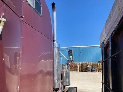Freightliner Classic XL Exhaust Assembly
