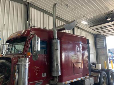 Freightliner Classic XL Exhaust Assembly