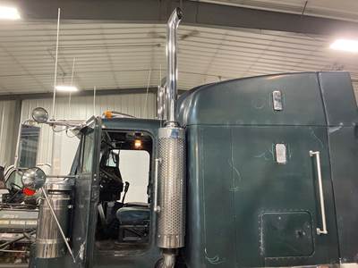 Freightliner Classic XL Exhaust Assembly