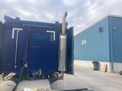 Freightliner Columbia 120 Exhaust Assembly