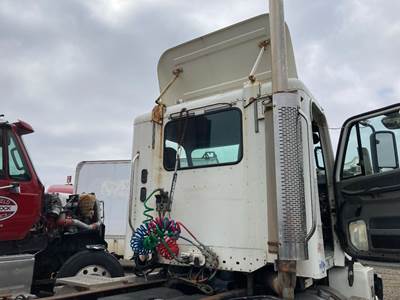 Freightliner Columbia 120 Exhaust Assembly