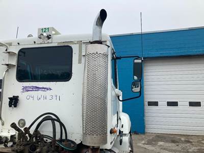 Freightliner Columbia 120 Exhaust Assembly